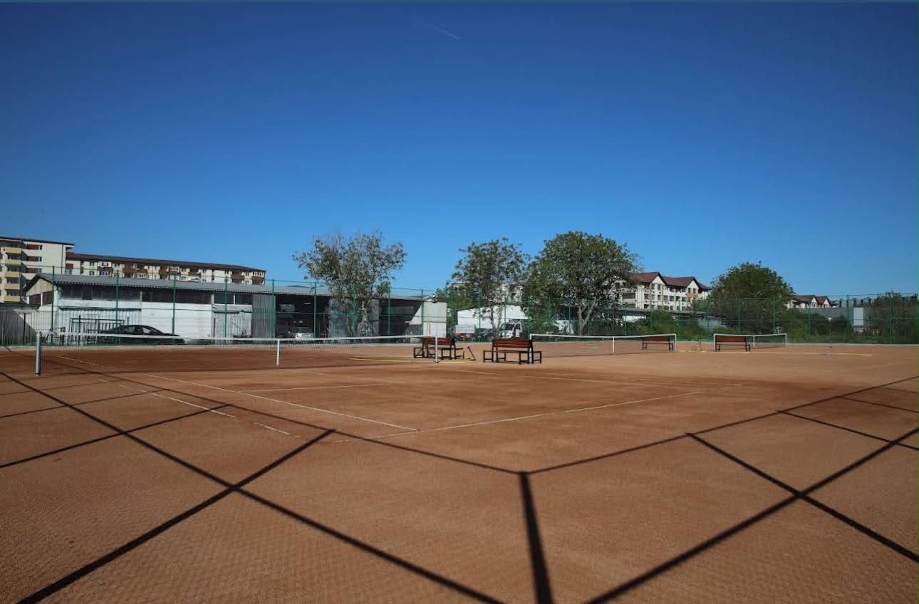 Teren Principal Tenis Life
